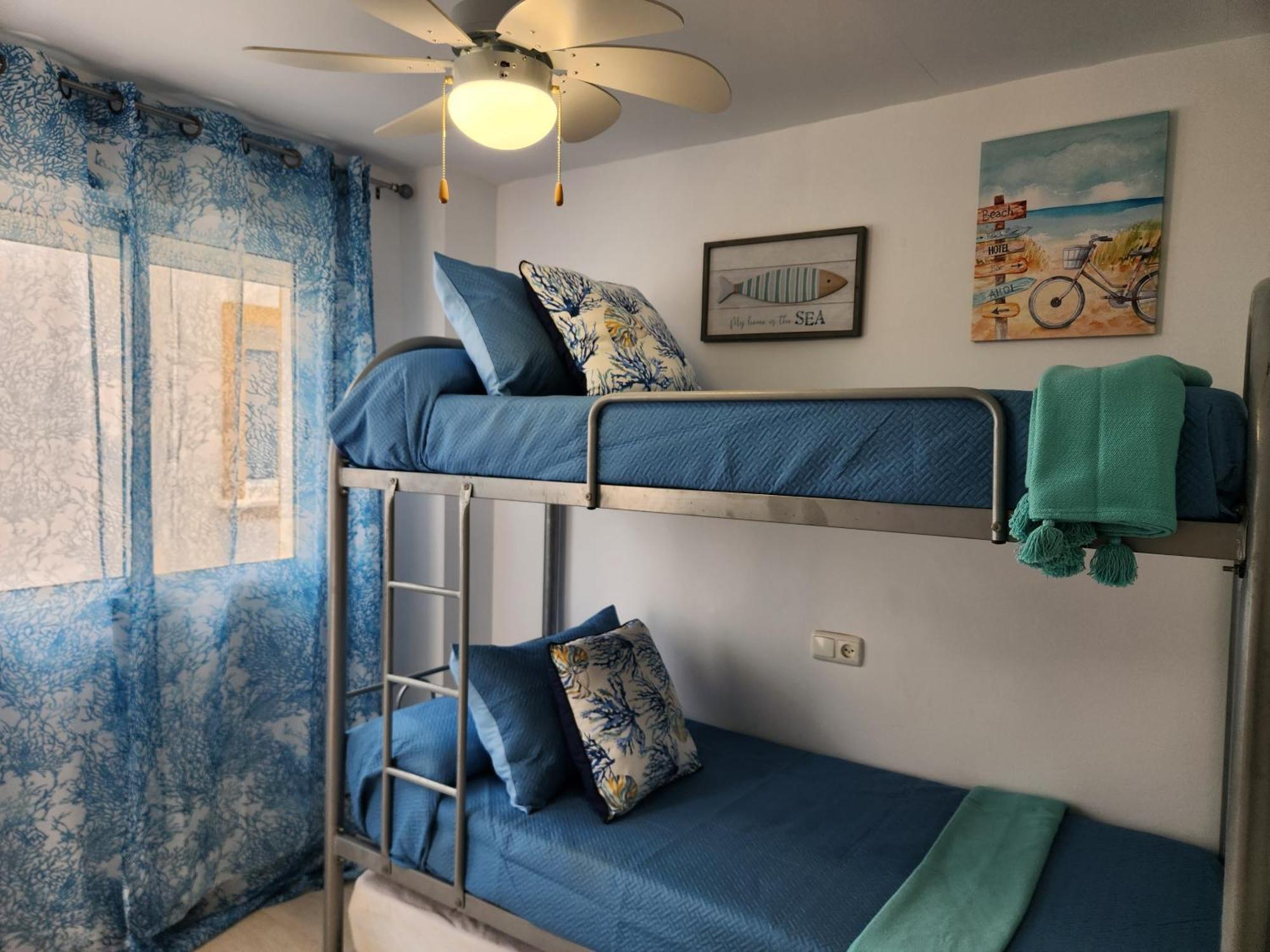 Triplex Adosado De Cuatro Dormitorios De Esencia Maritima A 2 Minutos De La Playa! 베라 외부 사진